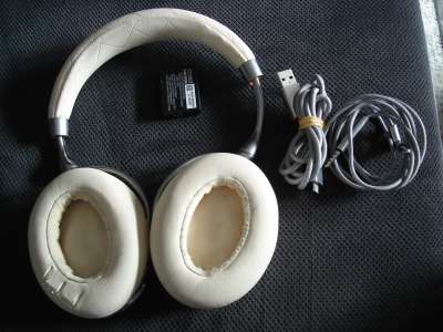 Casque audio parrot zik 3 beige comme neuf