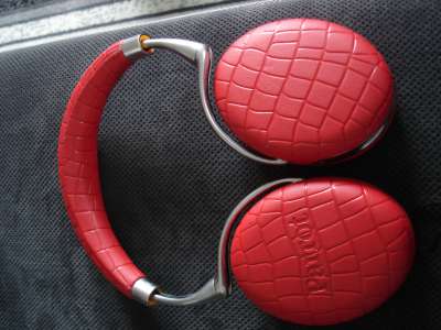 Casque audio parrot zik 3 rouge comme neuf