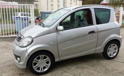 Voiture Sans Permis  MICROCAR 4 PLACES