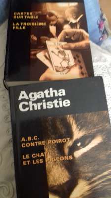 Romans  AGATHA CHRISTIE